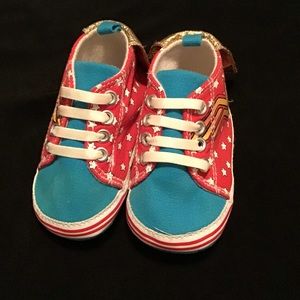 INFANT WONDER WOMAN SHOES